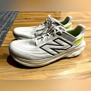 New Balance White and Neon Green Sneakers